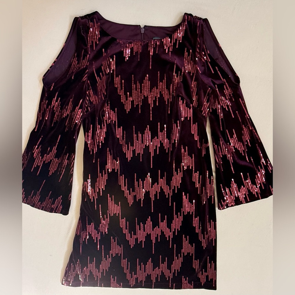 Jessica Howard Burgundy Sequin Velvet Cold Shoulder Bell Sleeve  Dress
